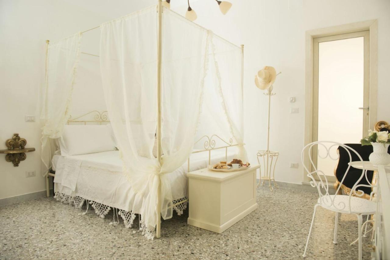 Dimora Cappuccini Guest House Cisternino Eksteriør billede